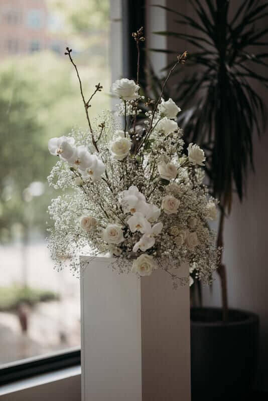 Flower pedestals for wedding